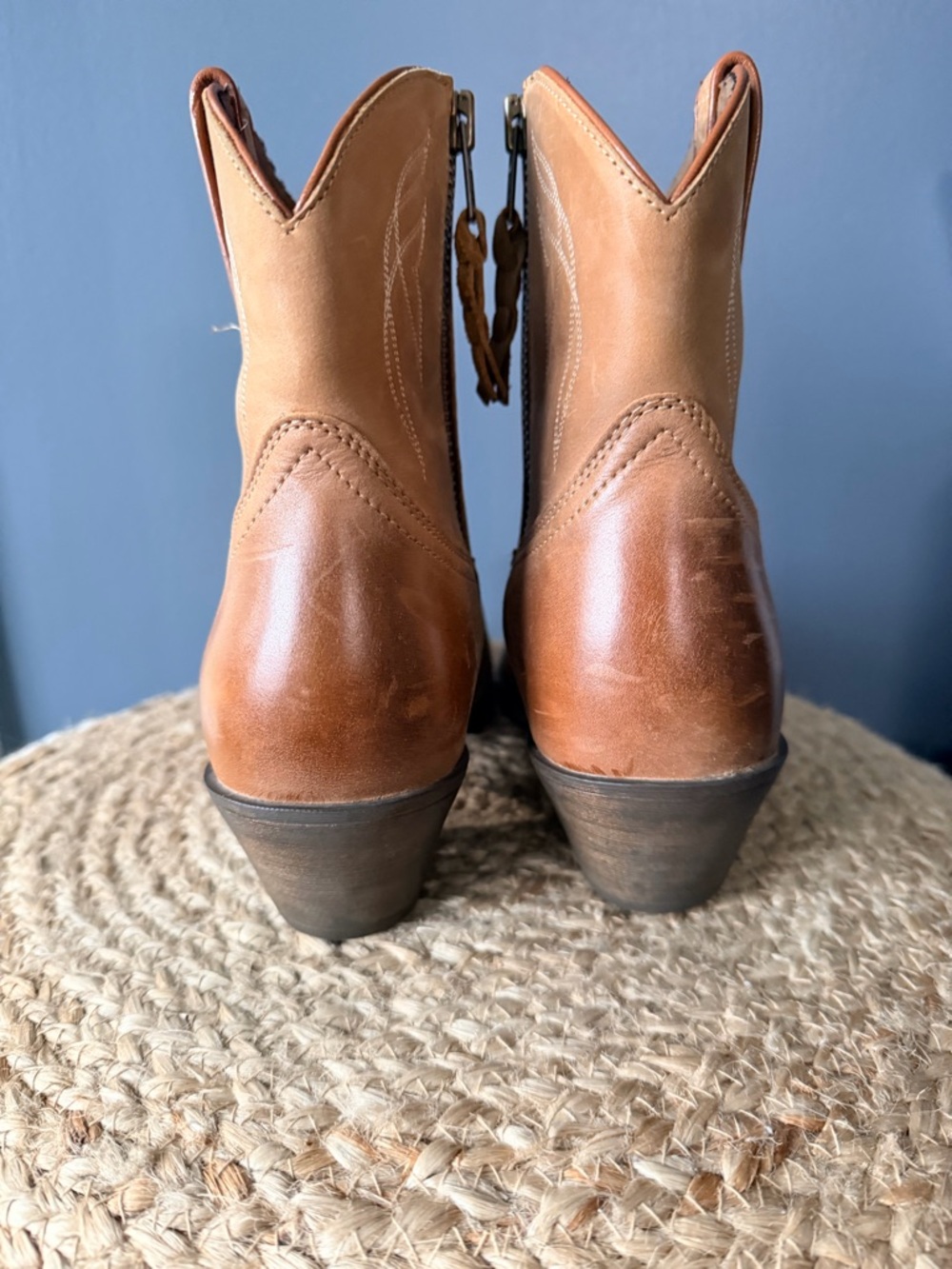 Ariat Darlin Cowgirl Short Boots - Picture 8 of 11